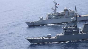 Buques de las Armadas colombiana y francesa en la operaci�n �Tuc�n Royal�