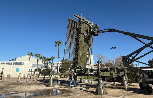 Radar Indra LTR-25 �Lanza�.