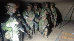 Tropas del Ej�rcito de Chile empleando el sistema de simulaci�n BT-47 de SAAB.