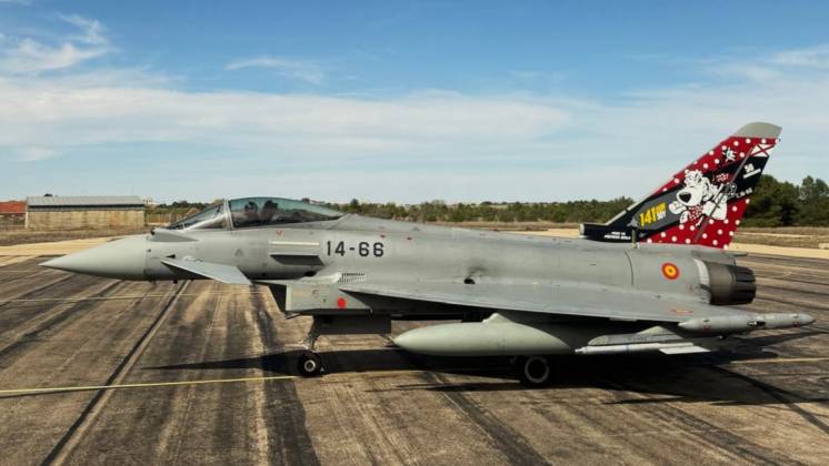 El Eurofighter especialmente decorado para recordar el 50 aniversario del Ala 14. (foto Ala 14)