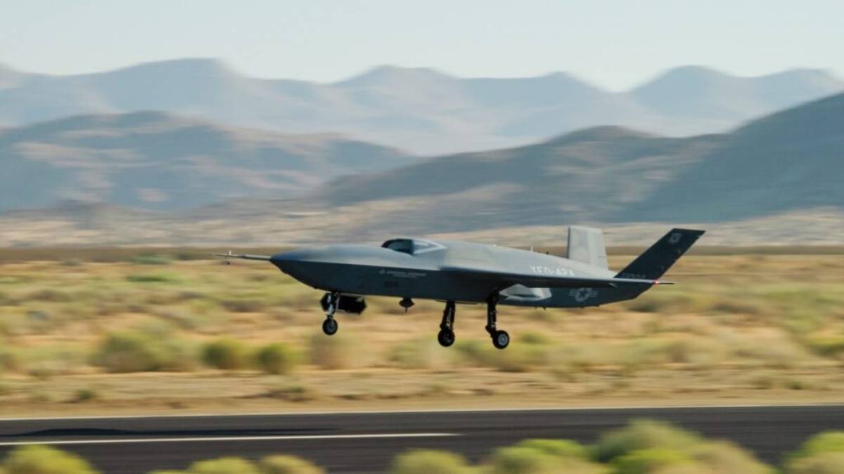 Un drone YFQ-42A Dark Merlin de General Atomics durante su etapa de evaluación. (Créditos: de General Atomics) Un drone YFQ-42A Dark Merlin de General Atomics durante su etapa de evaluación. (Créditos: de General Atomics)