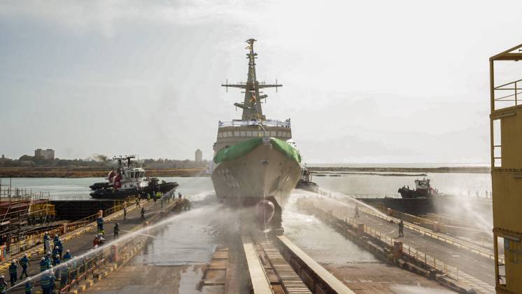 Momento clave de la botadura (Navantia)