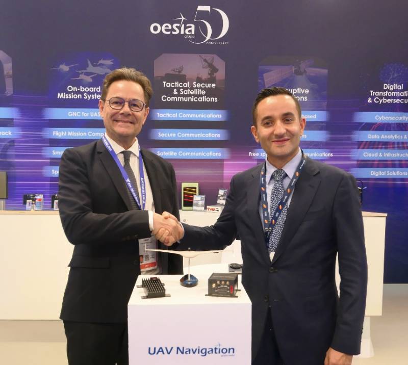 Miguel Angel de Frutos, director general y CTO de UAV Navigation y Olivier Gatti, director general de EOS Technologie (UAV Navigation - Grupo Oesía) Miguel Angel de Frutos, director general y CTO de UAV Navigation y Olivier Gatti, director general de EOS Technologie (UAV Navigation - Grupo Oesía)