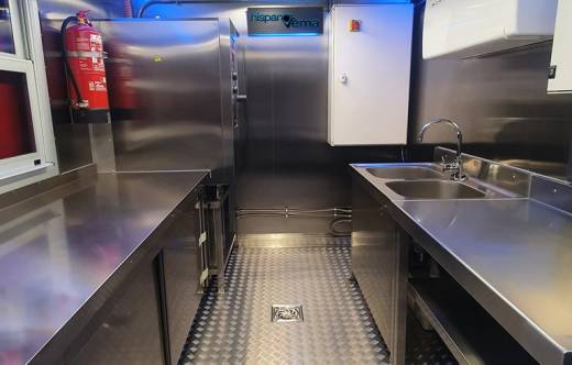 La cocina de campa�a suministrada por la empresa (Hispano Vema)