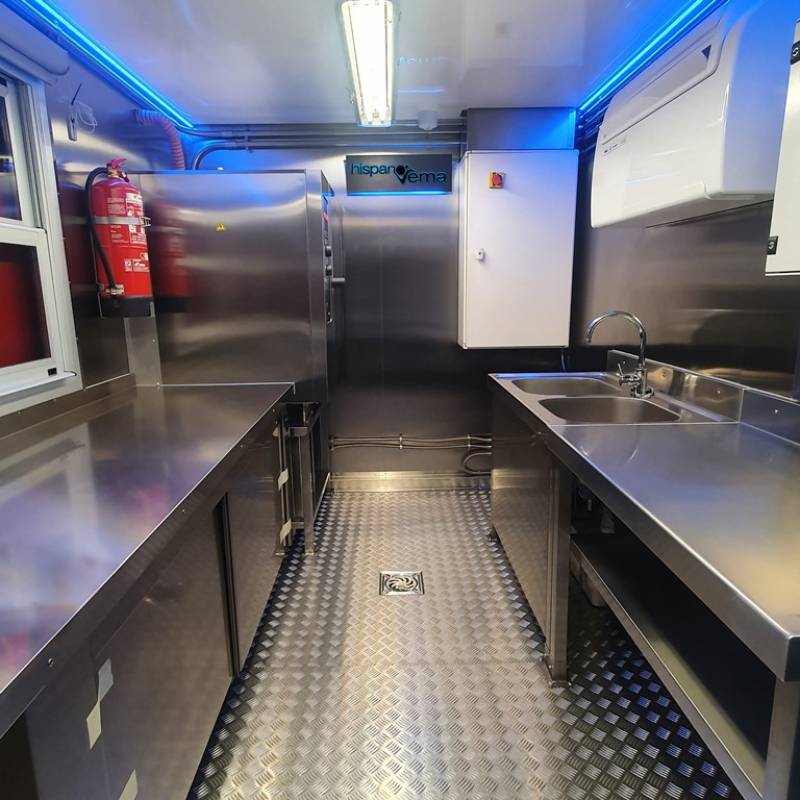 La cocina de campa�a suministrada por la empresa (Hispano Vema)