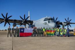 Avi�n C-130 H�rcules de la Fuerza A�rea de Chile en Territorio boliviano. 