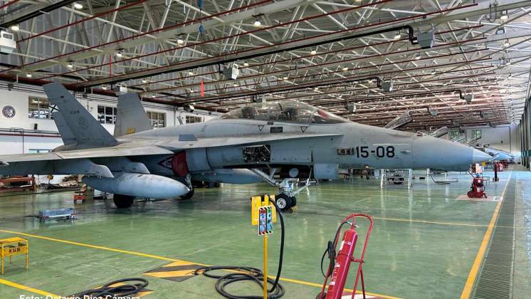 La mejora de los EF-18M espa�oles ha sido constante y el mantenimiento en ellos aplicado permite volarlos una d�cada y media m�s. (Octavio D�ez C�mara)