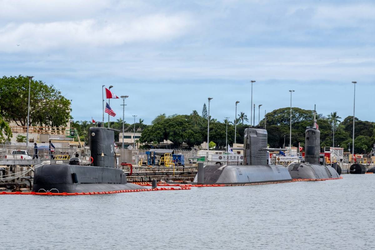 Submarinos en Pearl Harbor para RIMPAC 2026: BAP Chipana (SS-34), ROKS Dosan ahn Chang-ho y HMCS Corner Brook (SSK-878)