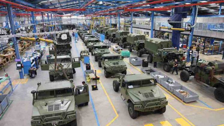 Moderna l�nea de fabricaci�n de sistemas de defensa (UROVESA)