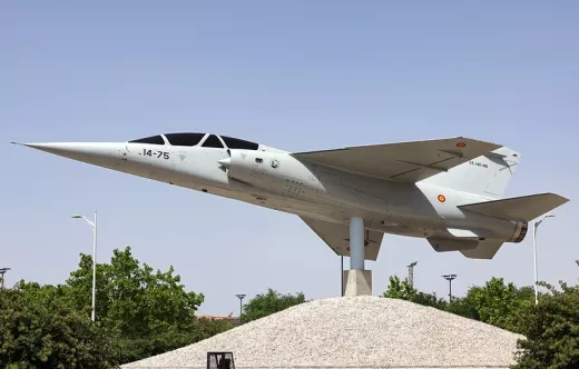 El Dassault Mirage F-1DDA expuesto en Albacete. (foto Rub�n Galindo)