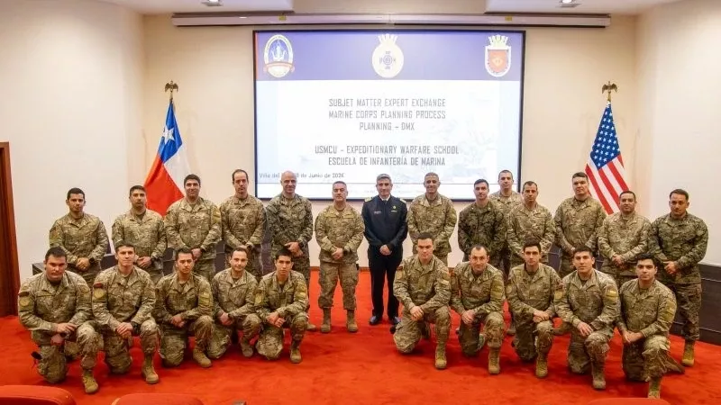 Capacitación especializada impartida por docentes de la Expeditionary Warfare School a Oficiales de la Armada de Chile. Capacitación especializada impartida por docentes de la Expeditionary Warfare School a Oficiales de la Armada de Chile.