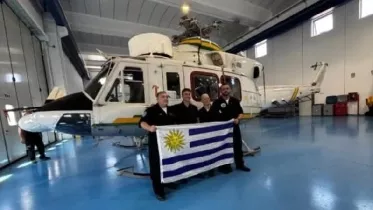 Helic�ptero Leonardo AB 412 de la Armada uruguaya. Foto: Faun�ticos