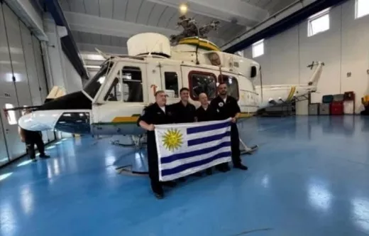 Helic�ptero Leonardo AB 412 de la Armada uruguaya. Foto: Faun�ticos