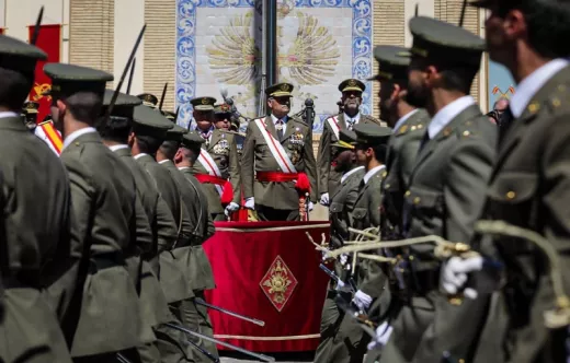 El Jefe de Estado Mayor del Ej�rcito de Tierra preside la entrega de los Reales Despachos en la Academia General Milita.
