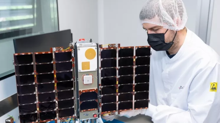 CyberCUBE que ser� lanzado por la ESA.
