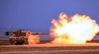 Disparo de un Tanque Leopard 2A4 del Ej�rcito de Chile.