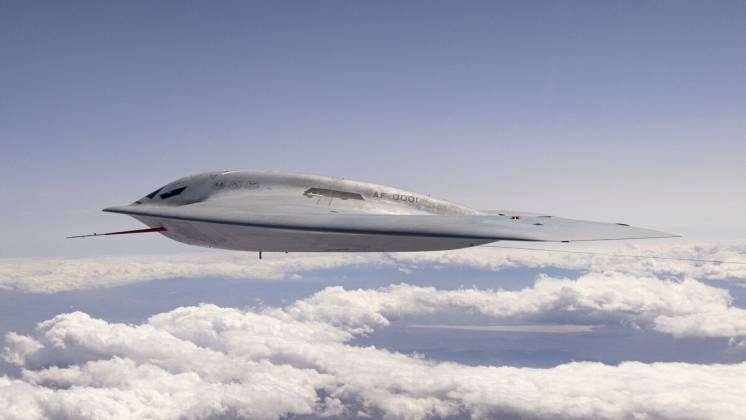 B-21 en vuelo.