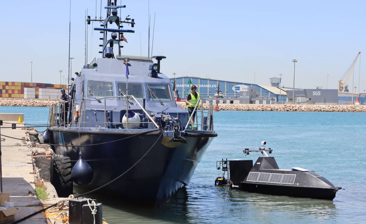 Uno de los USVs desplegado durante el proyecto piloto (Indra)