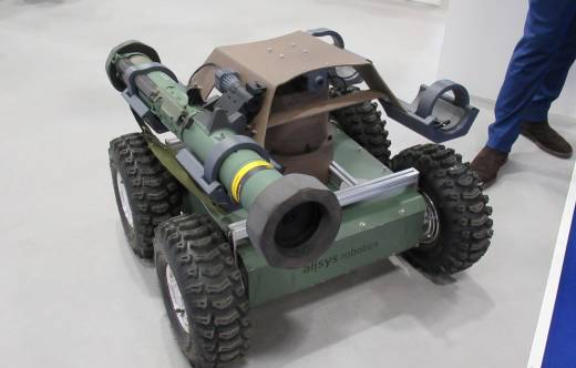 El UGV con lanzador doble para C90 aunque puede recibir hasta 4 (autor)