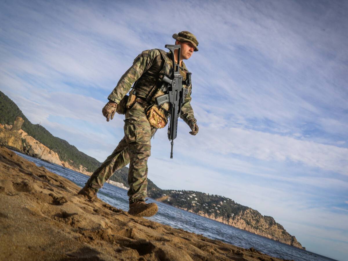 Mando Operativo Terrestre se desplegar� en Ibiza y Formentera DE: Para operaciones de presencia, vigilancia y disuasi�n, el Regimiento Palma 47 despliega patrullas en las islas de Ibiza y de Formentera