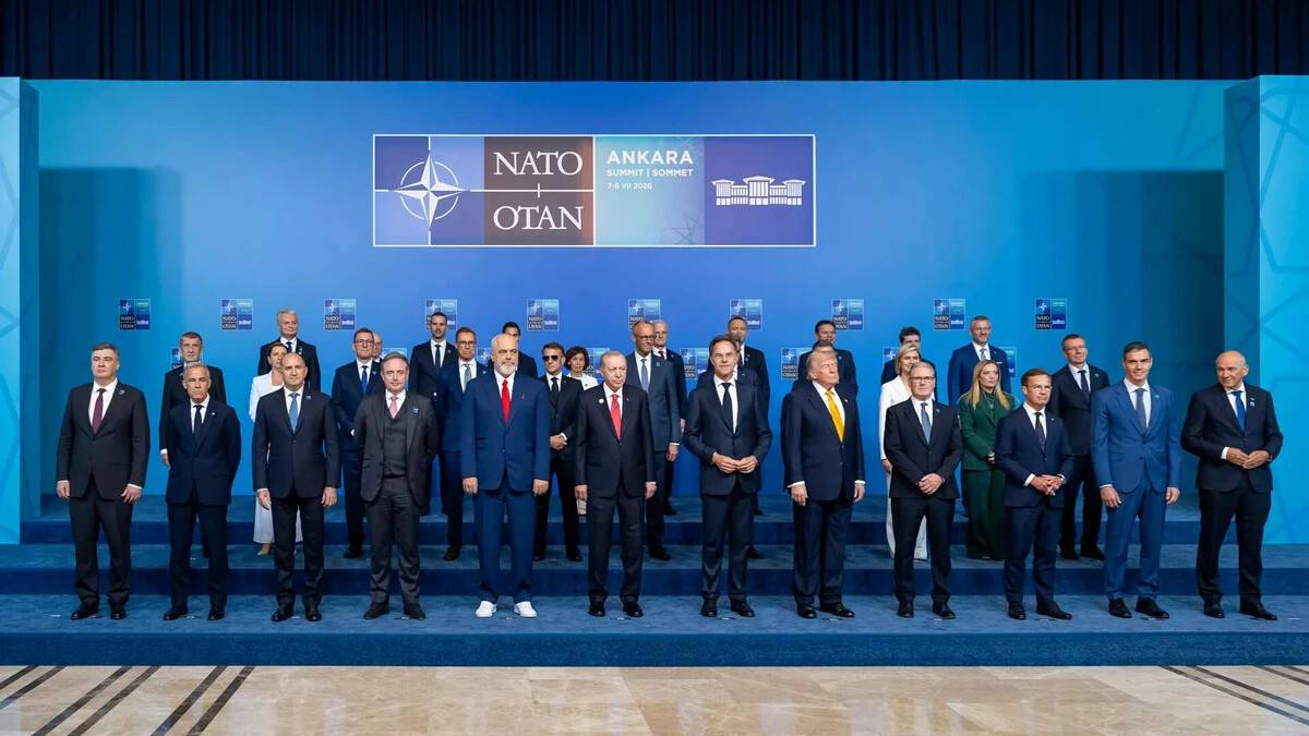 Foto oficial de los Jefes de Estado y de Gobierno de la OTAN - Cumbre de la OTAN 2026 en Ankara (Foto OTAN) Foto oficial de los Jefes de Estado y de Gobierno de la OTAN - Cumbre de la OTAN 2026 en Ankara (Foto OTAN)