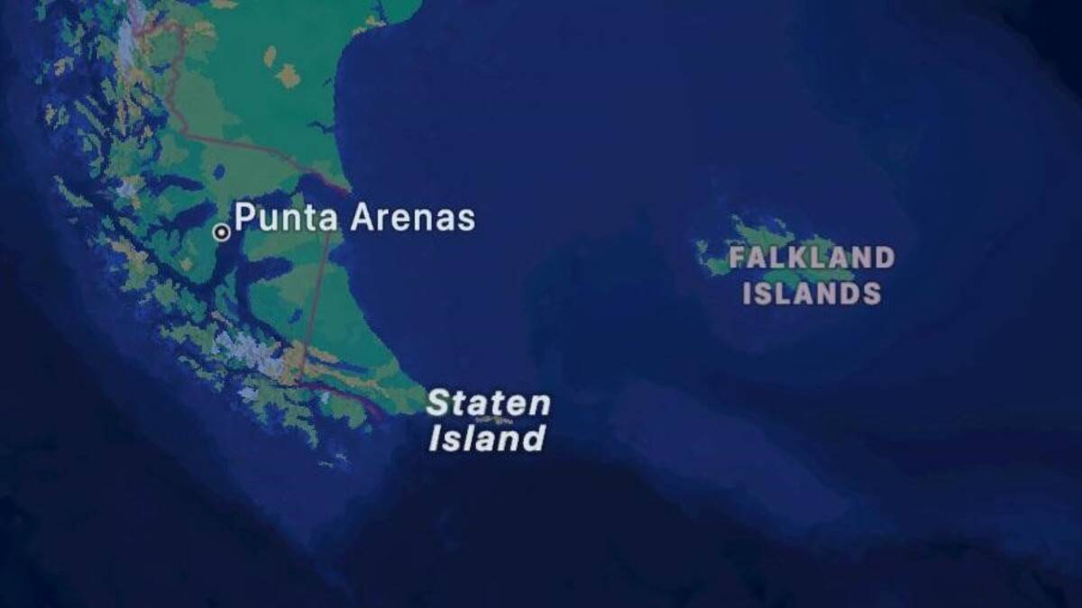 La distancia entre Punta Arenas y Falkland es de 800 kilómetros aproximadamente. La distancia entre Punta Arenas y Falkland es de 800 kilómetros aproximadamente.
