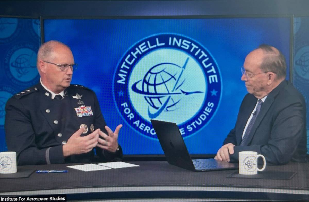 El teniente general Mitchell ha revelado aspectos claves en los que la Fuerza Aérea y la Fuerza Aeroespacial de EEUU ya trabajan. (Mitchell Institute for Aerospace Studies)