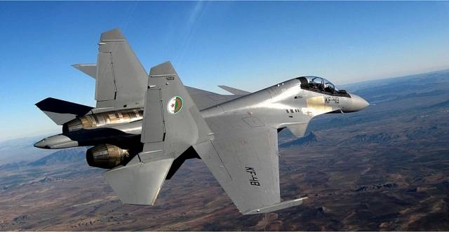 Se estrell un cazabombardero Su-30 de la Fuerza Area de Argelia -noticia  defensacom - Noticias Defensa Africa-Asia-Pacfico