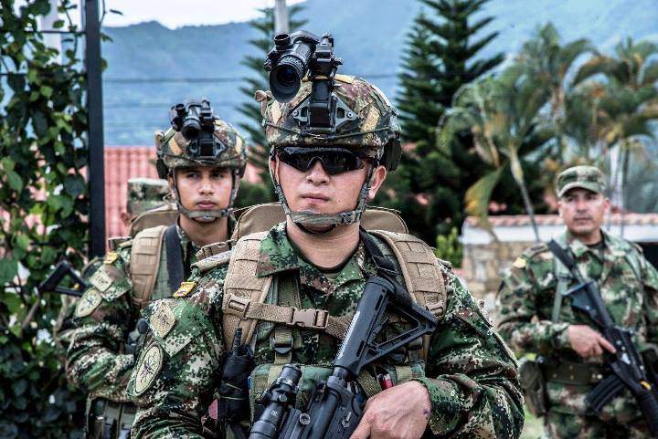 Indumil suministrará al Ejercito de Colombia repuestos para visores nocturnos - Noticias Defensa defensa.com Colombia
