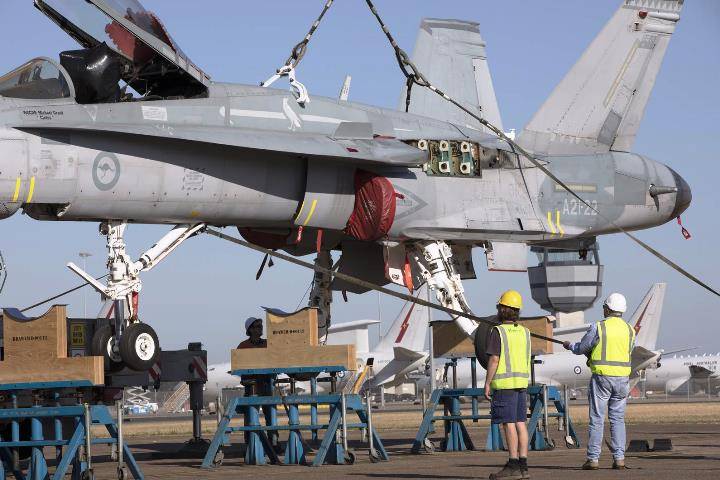 Está prevista una ceremonia oficial para entregar el F / A-18A Hornet A21-022 al Australian War Memorial en diciembre de 2020.