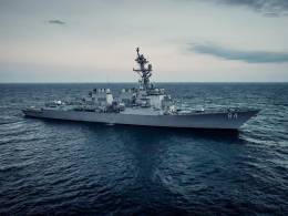 Vista aérea del USS “Bulkeley”, de la clase “Arleigh Burke”. (foto US Navy)
