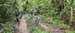 Equipo URRA de la FANB durante una patrulla de largo alcance dentro del Amazonas venezolano (Foto: CEOFANB)